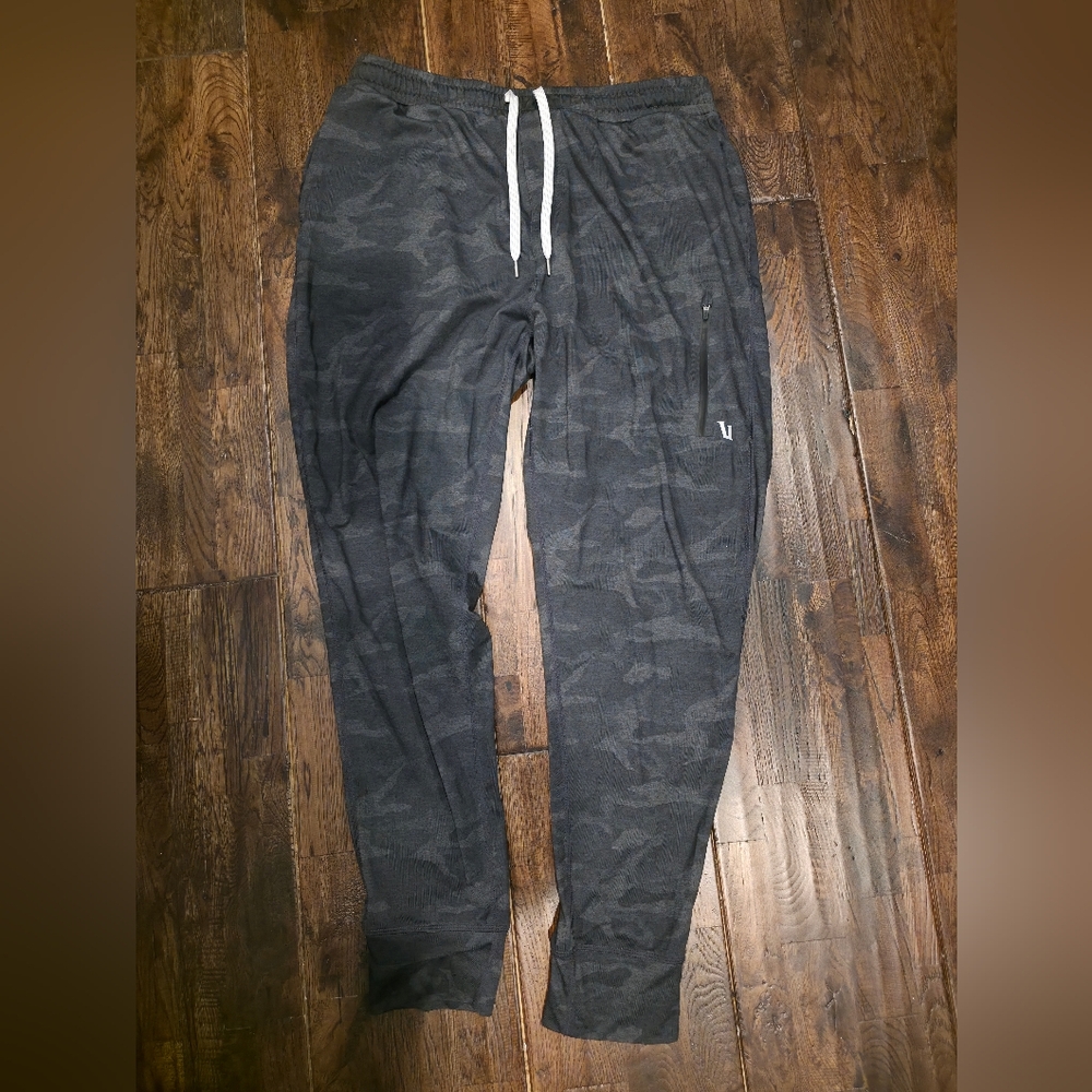 Vuori Joggers